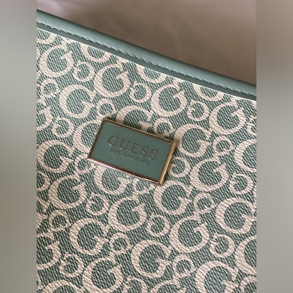 Guess Makeup Bag Cosmetic Bag Cosmetic bag, makeup bags for women - Picture 2 of 6